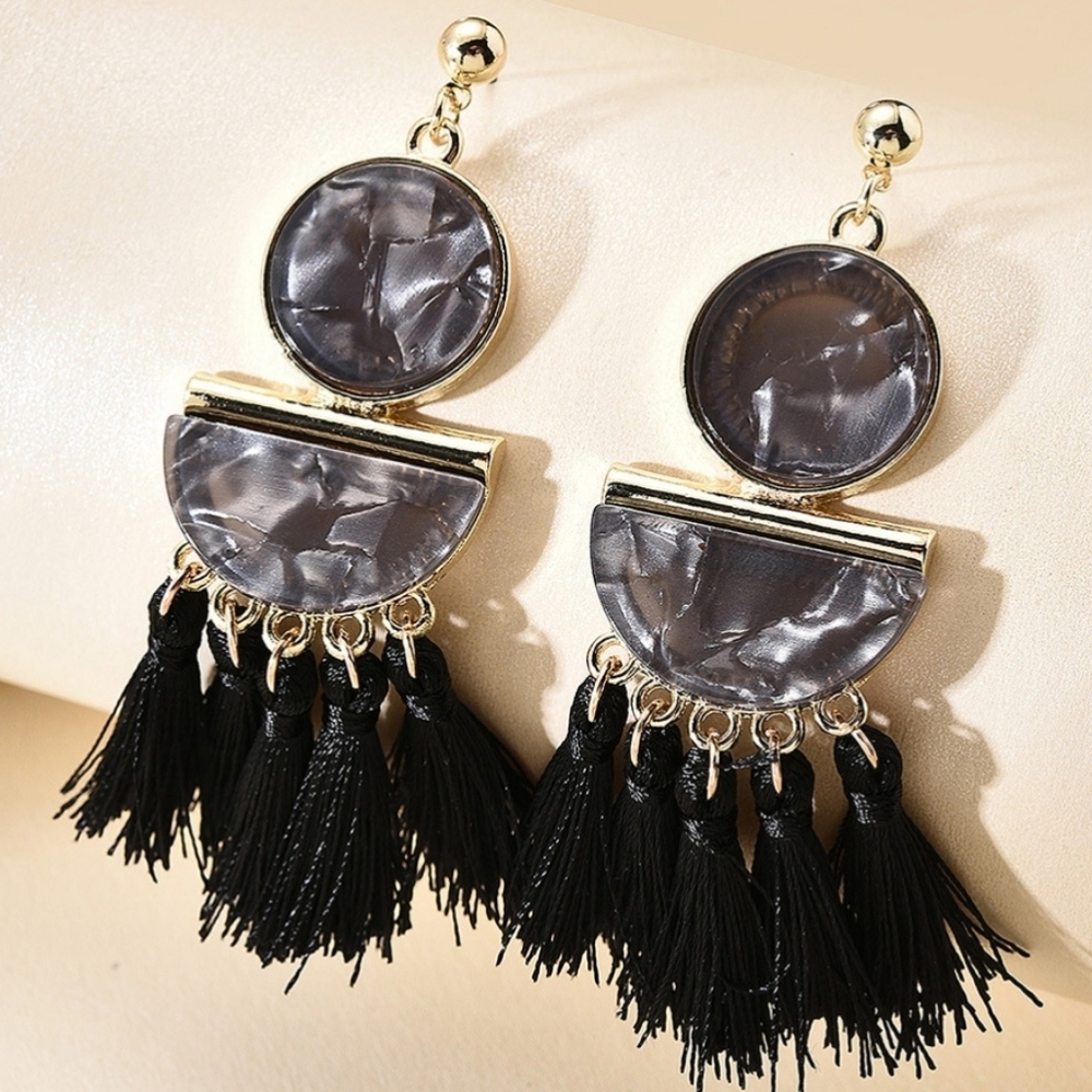 Acrylic Tassle Earring - Black